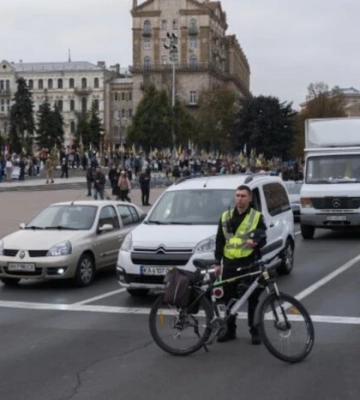 Київрада вирішила зупиняти рух у центрі столиці під час хвилини мовчання