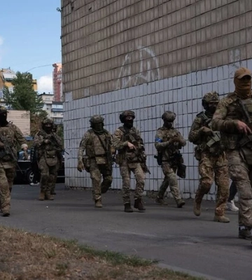 Зеленський розповів, кого буде звільнено після перестрілки між СБУ та ГУР у Києві