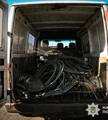На Запоріжжі затримали зловмисників, які викрали елементи контактної залізничної мережі на суму 5 200 000 гривень