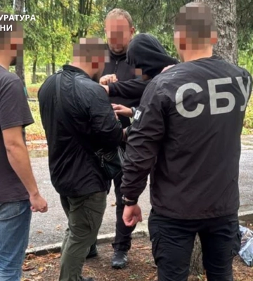 Зі Сміли пересилали до Польщі: черкащан підозрюють у збуті наркотиків поштою