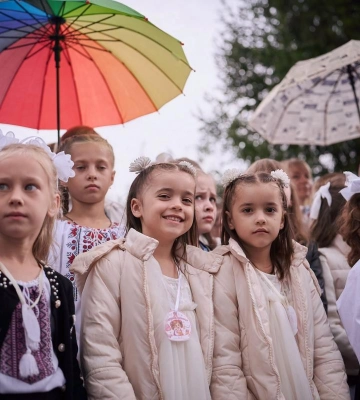 Понад 7500 першокласників Рівненщини вже отримали «Пакунок школяра»