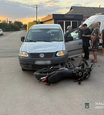 На Миколаївщині у ДТП з Volkswagen травмувався 16-річний водій мотоцикла — поліція шукає очевидців