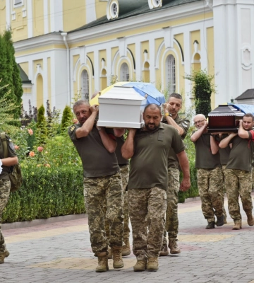 У Луцьку попрощалися із Героями Наталією Кулацькою та Ігорем Тимчуком