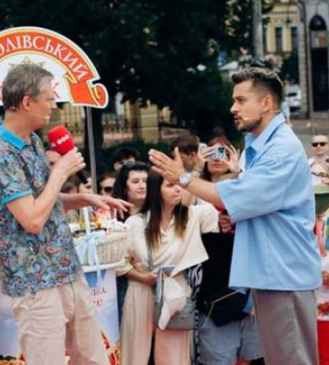 В связи с ситуацией с безопасностью: съемки "Караоке на Майдане" перенесли из Киева в другой город