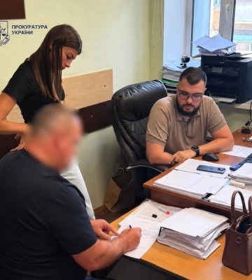 Посадовцю київського КП оголосили підозру через переплату за обладнання