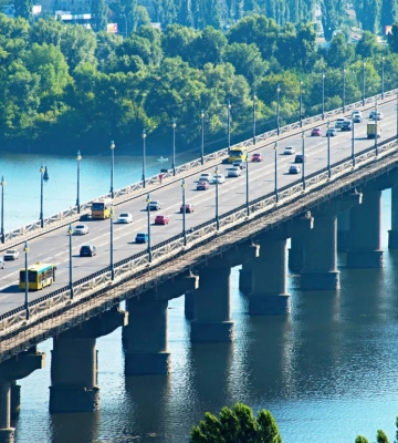 У Києві частково перекриють міст Патона через ремонт