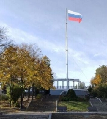 Гулять нельзя, "воссоединяться" можно: в Мелитополе готовят массовку к празднику оккупации