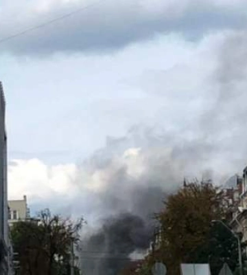 Російський дрон влучив у кабінет керівника СБУ Поклада в Києві — Зеленський