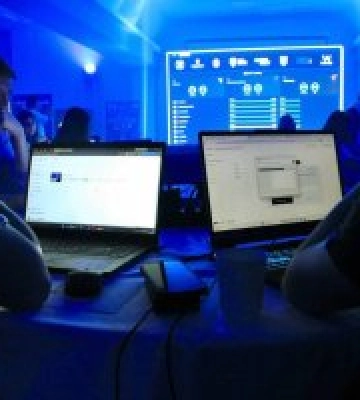 Кіберперемога студентів ФКІТ: перше та друге місця на чемпіонаті Одеської області