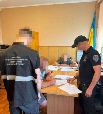 ТЦКшник зламав руку чоловіку на Чернігівщині