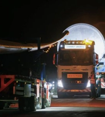 Перші українські лопаті для вітротурбін відправили з виробництва у Перечині