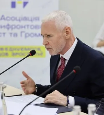 Терехов запропонував знизити ПДВ на продукти і ліки для мешканців Харкова