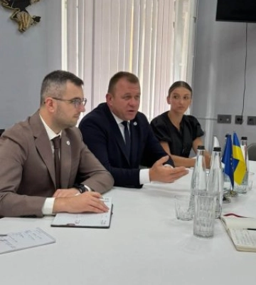 Захист прав дітей на Закарпатті: у регіоні обговорили системні проблеми та розвиток наставництва