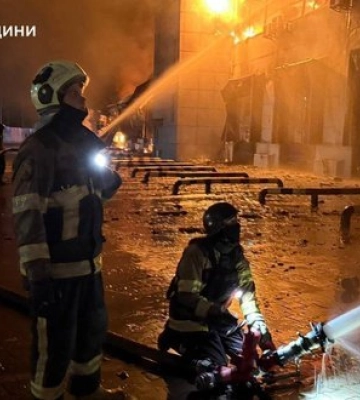 Росія масовано атакувала Київщину: під ударом опинилися три райони, є постраждалі. ФОТОрепортаж