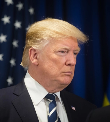Трамп заявив, що Віткофф і Кушнер везуть до Москви та Києва пропозицію про завершення війни