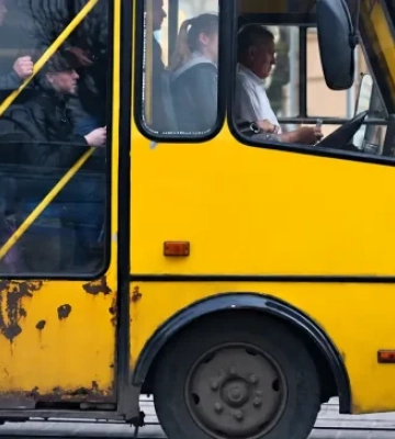 Лише 25 автобусів замість 100: взимку транспорт може просто зупинитися