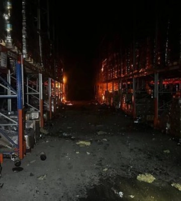 Ворог на Одещині вночі вдарив по складах із товарами, які атакував раніше. ФОТО