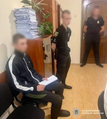 Вбивство матері на Ужгородщині: 18-річного підозрюваного взяли під варту без права застави