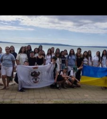 Закарпатські школярі повернулися з європейського відпочинку: як угорські міста-побратими виручили дітей Тячева