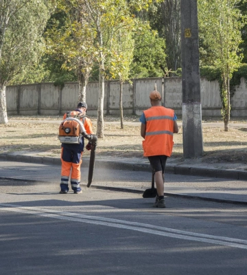 «ЕЛУ автодоріг» оголосило закупівлю 500 тонн полімерного асфальту на ₴3,4 мільйона для ремонту доріг у Миколаєві