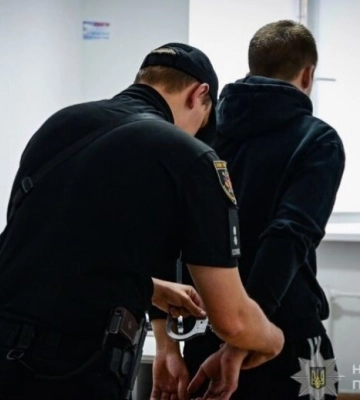 У Запоріжжі молодик побив чоловіка: потерпілий отримав тяжкі тілесні ушкодження