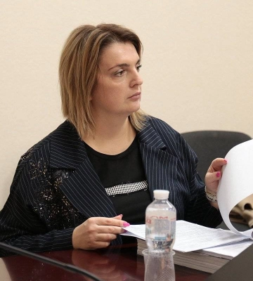Депутати Миколаївської облради пропонують не розглядати питання про звільнення директорки обласної лікарні Шабільянову