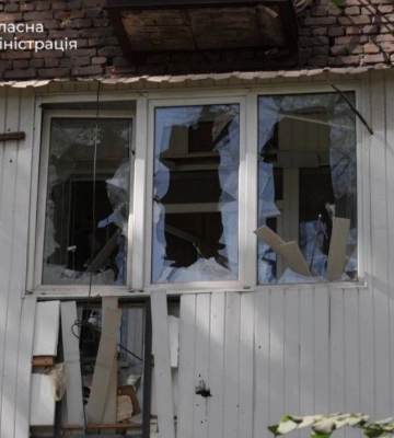 Оккупанты ударили по Запорожью: 5 пострадавших, повреждены многоэтажные дома и детсад