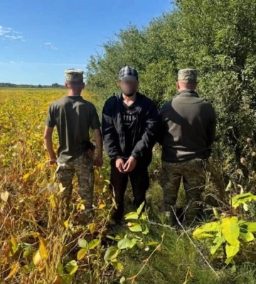 На українсько-словацькому кордоні затримали росіянина, який втік з армії рф до ЄС