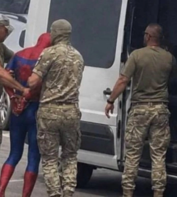 В Волынском ТЦК опровергают сообщения о мобилизации человека-паука
