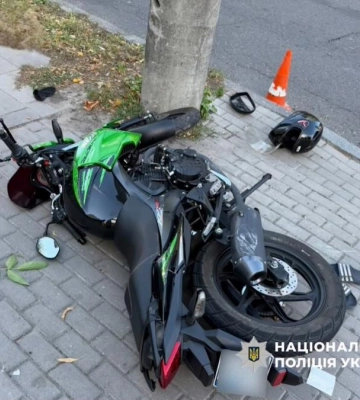 На Рівненщині в аваріях тяжко травмувалися керманичі мотоциклів (ВІДЕО)