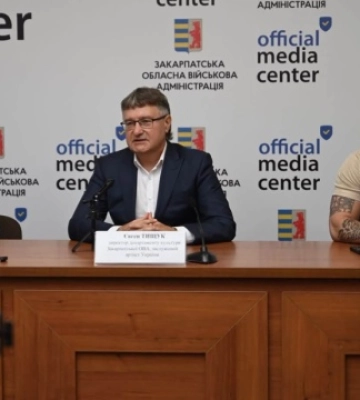 Головна театральна сцена Закарпаття відкриває 106-й сезон чотирма показами