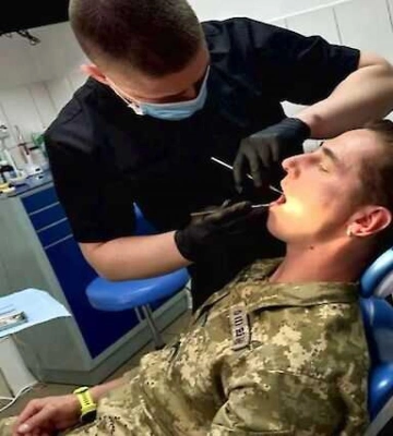 У Рівненському обласному клінічному госпіталі ветерани та ветеранки можуть безкоштовно пролікувати зуби