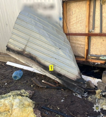 Підпалив квітковий павільйон і втік: в Одесі чоловіку загрожує до 10 років ув'язнення