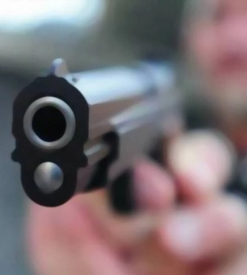 Погрожував пістолетом і вдарив по голові: у Львові затримали 39-річного чоловіка