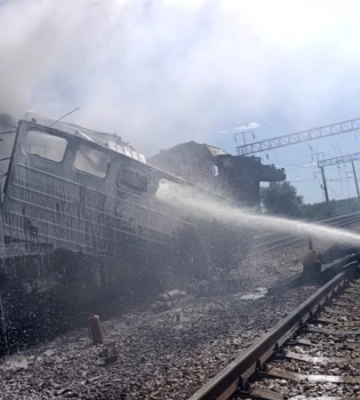 Російські дрони атакували пасажирський поїзд на Херсонщині, є постраждалі