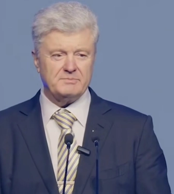 Порошенко в Вильнюсе сравнил воздушный террор России с окружением Киева в 2022 году