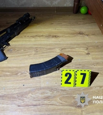 На Одещині військовослужбовець у статусі СЗЧ вистрілив у тещу під час сімейної сварки: жінка в лікарні