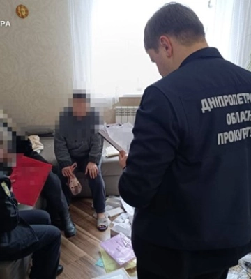 В Днепре супругов обвиняют в пытках шестерых приемных детей