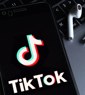 У Львові суд покарав матір через відео доньки в TikTok із російськими піснями