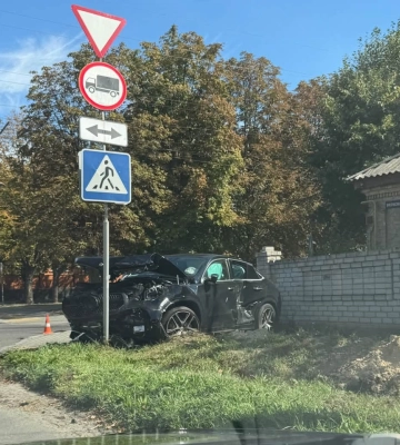«BMW X5» та «Mercedes GLE» не розминулися у Черкасах (ФОТО)