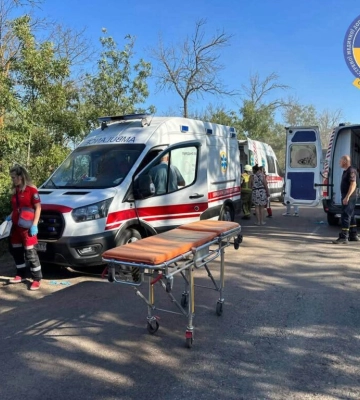 В Одеській області на місці лобового зіткнення рейсових автобусів працювали 12 бригад швидкої допомоги