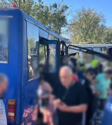 Правоохоронці встановили попередню причину зіткнення рейсових автобусів в Одеському районі