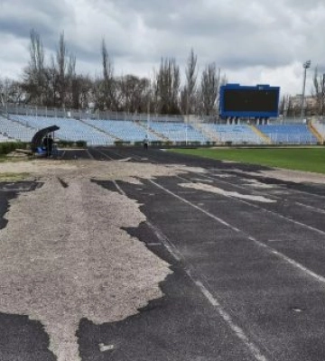 Міська влада планує відновити бігові доріжки на стадіоні