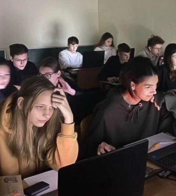 Кожен третій підліток не досяг базового рівня з природничих наук і майже кожен другий — з математики та читання