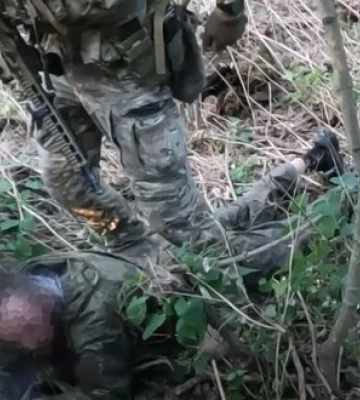 Оператори ССО заскочили зненацька та полонили двох окупантів на Донеччині. ВIДЕО