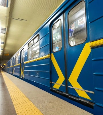 Метро без остановок во время "желтой" тревоги: в Киеве протестировали новую схему движения