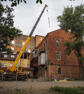 У Харкові ремонтують пам'ятку архітектури, яка постраждала через обстріл