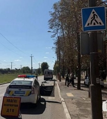 В Кривом Роге разыскивают водителя, который насмерть сбил женщину на переходе