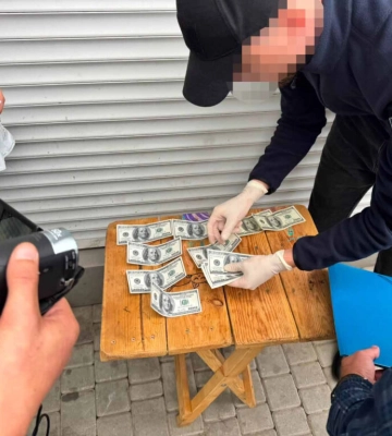 На Одещині посадовця Держпродспоживслужби підозрюють у поборах з підприємців