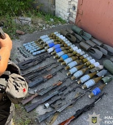 10 схронов, оружие и боеприпасы: что выявили правоохранители в Днепропетровской и других областях
